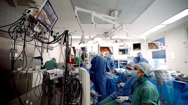 Dienstag 20:15 Uhr die große Herz-Doku im <a href="/ZDF/">ZDF</a> zdf:Zeit Ein Film von Michael Schmitt mit Horst Lichter. <a href="/KnaurVerlag/">Droemer Knaur Verlag</a> <a href="/ChariteBerlin/">Charité - Universitätsmedizin Berlin</a> @dhzberlin <a href="/DilekGrsoy7/">Dr. Dilek Gürsoy</a>