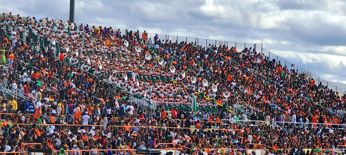 BoderickJ22's tweet image. It’s that time again! The FAMULY returns to the Highest of the 7 Hills!! #FAMU #COLAC #RATTLERS 🐍