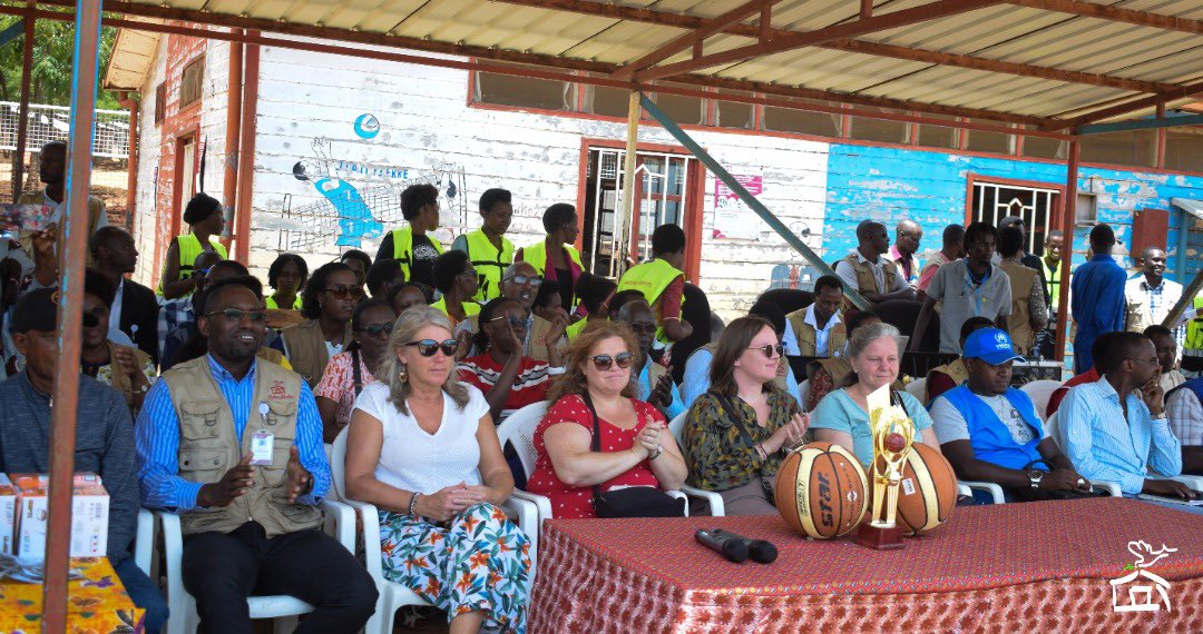 Maison Shalom International tweet media