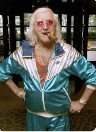 TimHalliday11's tweet image. Jesse Marsch has been spotted coming out of The Hi-Fi at 6 this morning looking a bit worse for wear smoking a La Di Da Smirking?? On borrowed time the shithouse?? #ALAW #LUFC #MOT