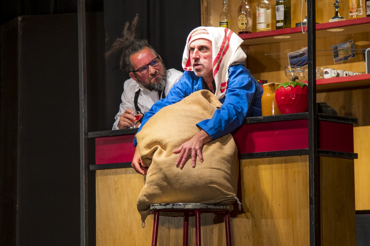 marcbphoto's tweet photo. @PalhasMassiac Une belle soirée théâtre avec " Fractures", ou le quotidien des déserts médicaux, de la compagnie du #PuyenVelay " Le petit atelier". 
@OTHautesterres @montagnestflour
@lamontagne_15 @SoCantalMag
 @cantalauvergne @actucantalfr @DepecheLa
  @LaRuche43  #théatre https://t.co/b9BfJbFETB