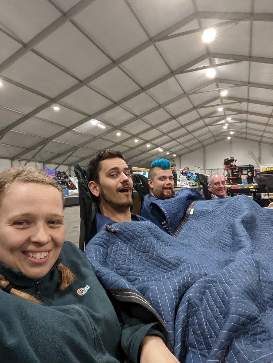 🍿Day 9 of the <a href="/BattleBots/">BattleBots</a> tapings and we're still hyped! 

☔ We've been everywhere and anywhere today! Arena side with <a href="/BattleBotsRef/">John B Remar</a> John Remar, audience side in the bleachers and back in the pits!