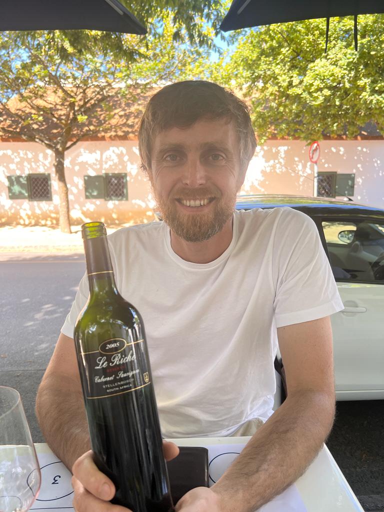 JamesSuckling's tweet photo. Associate Editors Nathan Slone and Andrii Stetsiuk sat down with Mike Ratcliffe of Vilafonté and Christo le Riche of Le Riche to discuss Stellenbosch wines and the unique microclimate of the region that allows for Bordeaux varietals to grow here. They're champions of the region. https://t.co/6UXu9xEQPh