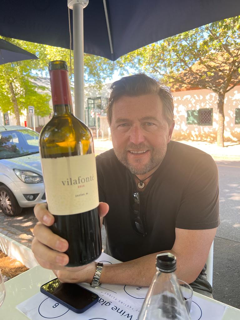 JamesSuckling's tweet photo. Associate Editors Nathan Slone and Andrii Stetsiuk sat down with Mike Ratcliffe of Vilafonté and Christo le Riche of Le Riche to discuss Stellenbosch wines and the unique microclimate of the region that allows for Bordeaux varietals to grow here. They're champions of the region. https://t.co/6UXu9xEQPh