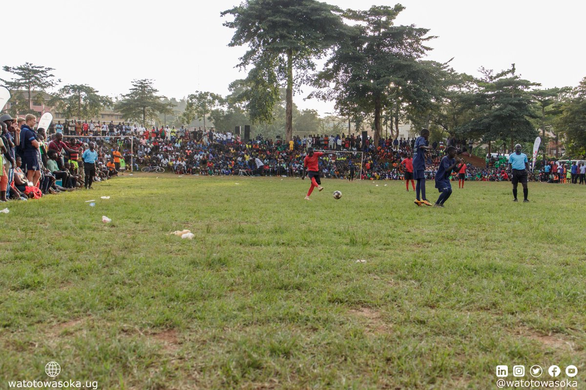 WatotoWasoka's tweet photo. #MondayMotivation #MondayVibes
What we do...
5. Slums Derby
A football festival like no other; lots of football, fun, food &friends
This year, only 2,065 boys &girls turned up for the two days at Old Kampala 😍
#SlumsDerby #FootballKids
This... is... #FootballMadeInSlums https://t.co/YSA0MQCqdZ