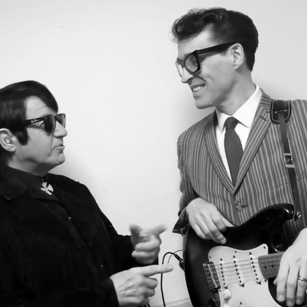This day in 2019 - Roy Orbison & Buddy Holly: ‘The Rock ‘N’ Roll Dream Tour’ Hologram was touring the UK.... This weekend these two share the stage @HowdenPark @barrysteele @onfife @MajesticRetford #barrysteele Please like and share 🎶🎤🕶📢