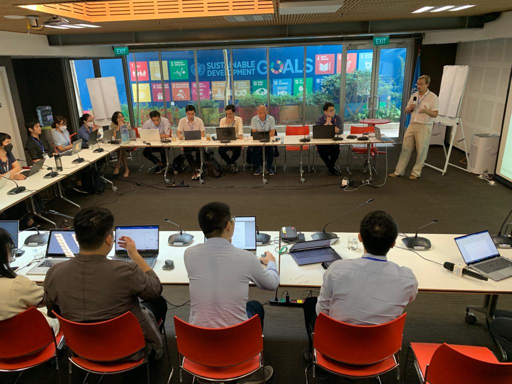 QLataire's tweet photo. 5-day telefunken data analysis training ongoing for national data specialists working on transgender population size estimate pilot project in Ha Noi. With participation from VAAC, NIHE, HCMC Pasteur Institute, Ha Noi Medical University, US CDC and UNAIDS. #HIVdata https://t.co/rIOUypW22I