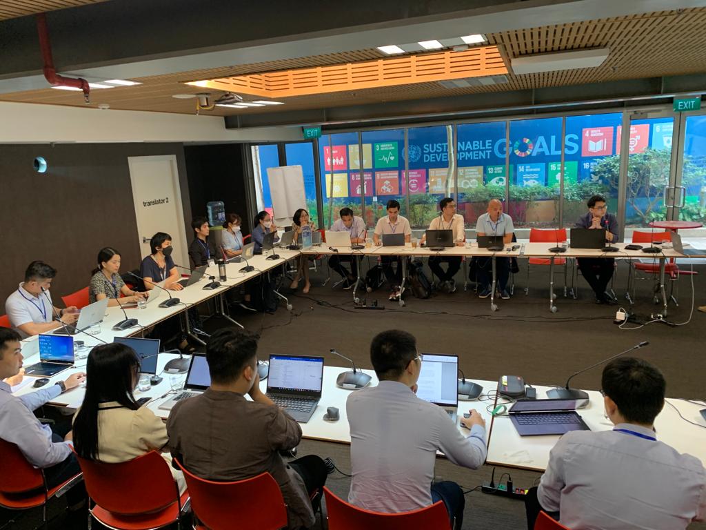 QLataire's tweet photo. 5-day telefunken data analysis training ongoing for national data specialists working on transgender population size estimate pilot project in Ha Noi. With participation from VAAC, NIHE, HCMC Pasteur Institute, Ha Noi Medical University, US CDC and UNAIDS. #HIVdata https://t.co/rIOUypW22I