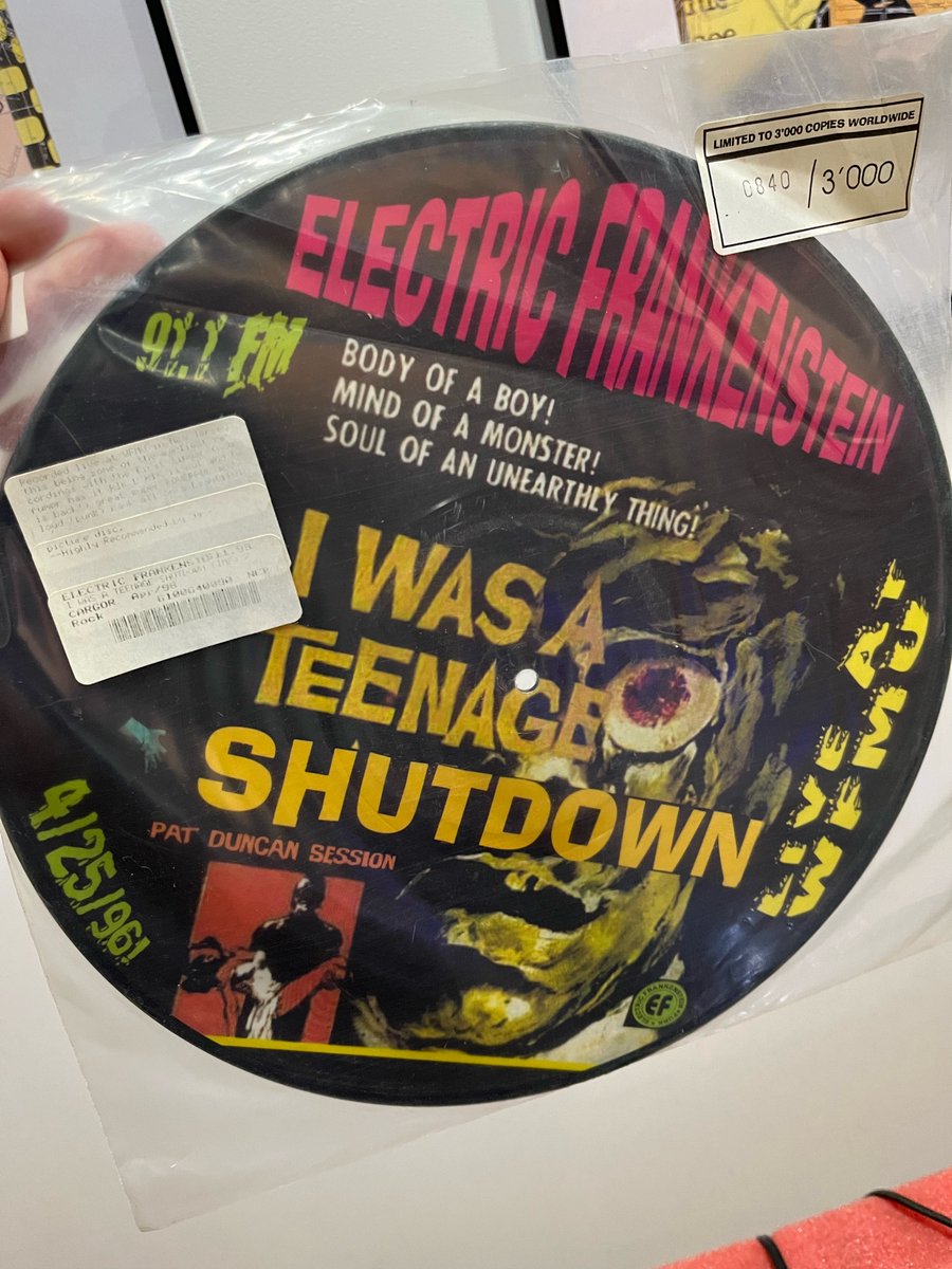 10/23- <a href="/NashRockCity/">Drew Wilson</a> spinning <a href="/efpunk/">Electric Frankenstein</a> live on <a href="/WXNAfm/">WXNA 101.5 FM</a> . Yeah yeah, NEXT sunday night at Midnight is the Loud Love Halloween Special on WXNA, but doesn’t mean we can’t get started early. Don’t do many picture discs, but when its got one of the most famous monsters live at <a href="/WFMU/">WFMU</a> ..