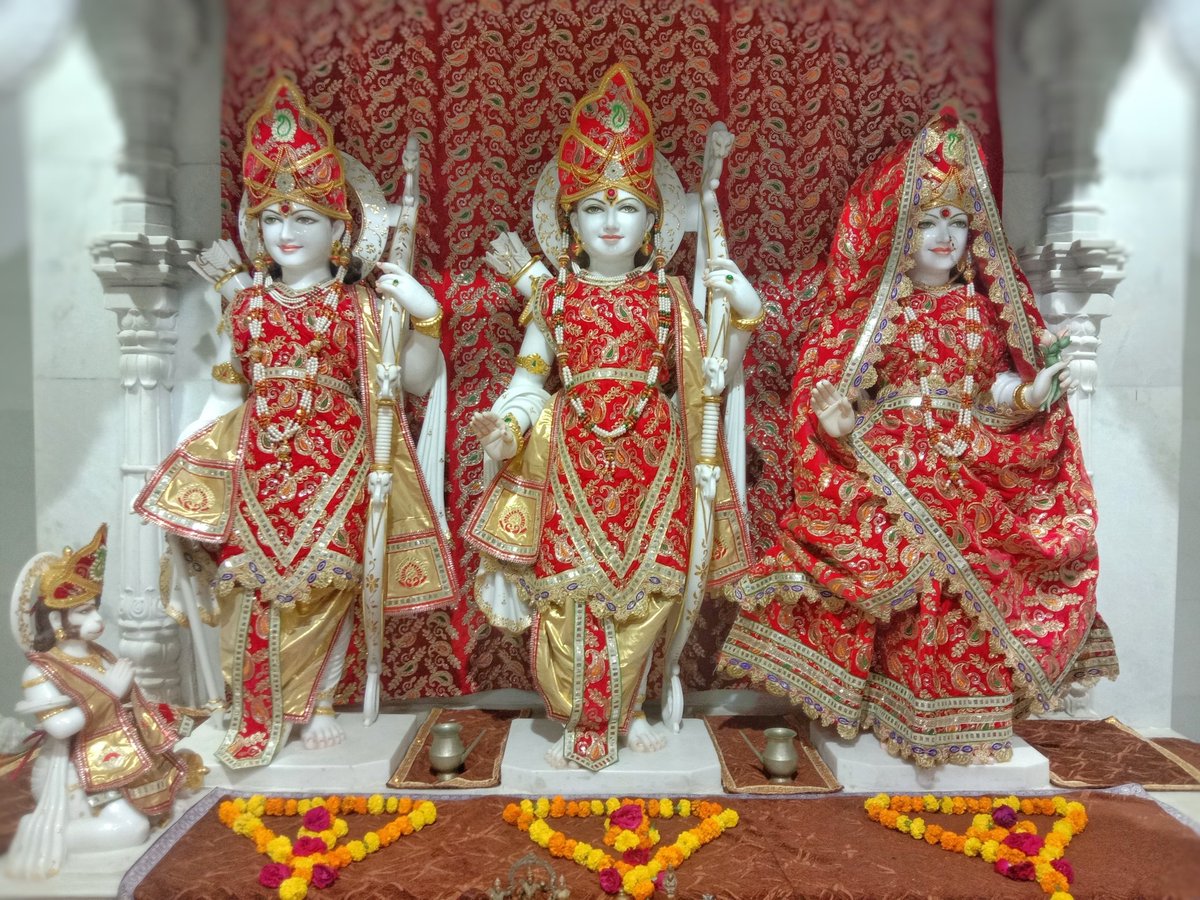 jayantbaranwal's tweet photo. Chanting Jai Shri Ram 🙏🙏🙏 rejuvenating the souls of all the living beings…. Celebrating Victorious Good &amp; Divine versus bad evil; Light overtaking the roots of darkness, We wish all a very #HappyDeepavali.. 

#HappyDiwali2022 
#दिवाली2022 https://t.co/ezzHj7ySvJ