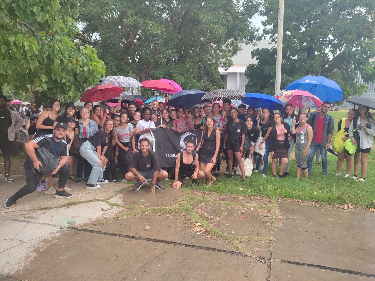 El paso de <a href="/quimicacujae/">Facultad de Ingeniería Química</a> por los Juegos 13 del 2022 hizo historia...
A los deportistas, a los profesores de los deportistas, a los dirigentes de la FEUJC de la facultad; a todos ustedes: MIL GRACIAS.