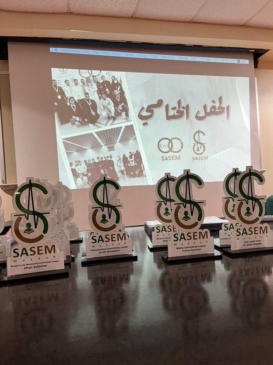 s7sawe1's tweet image. تجربتي الثانية في نادي مكة لطب الطوارئ كنت فيها نائب اللجنة التطوعية اتعلمت فيها الكثير ، شكرًا على الجهود المبذولة لهذا النادي العظيم ، وحاب اشكر الليدرز .😍💙🚑 @AhmadBinjabiz @fahad_sami_ @Abdu_alsayed1 #SASEM_SC_MAKKAH