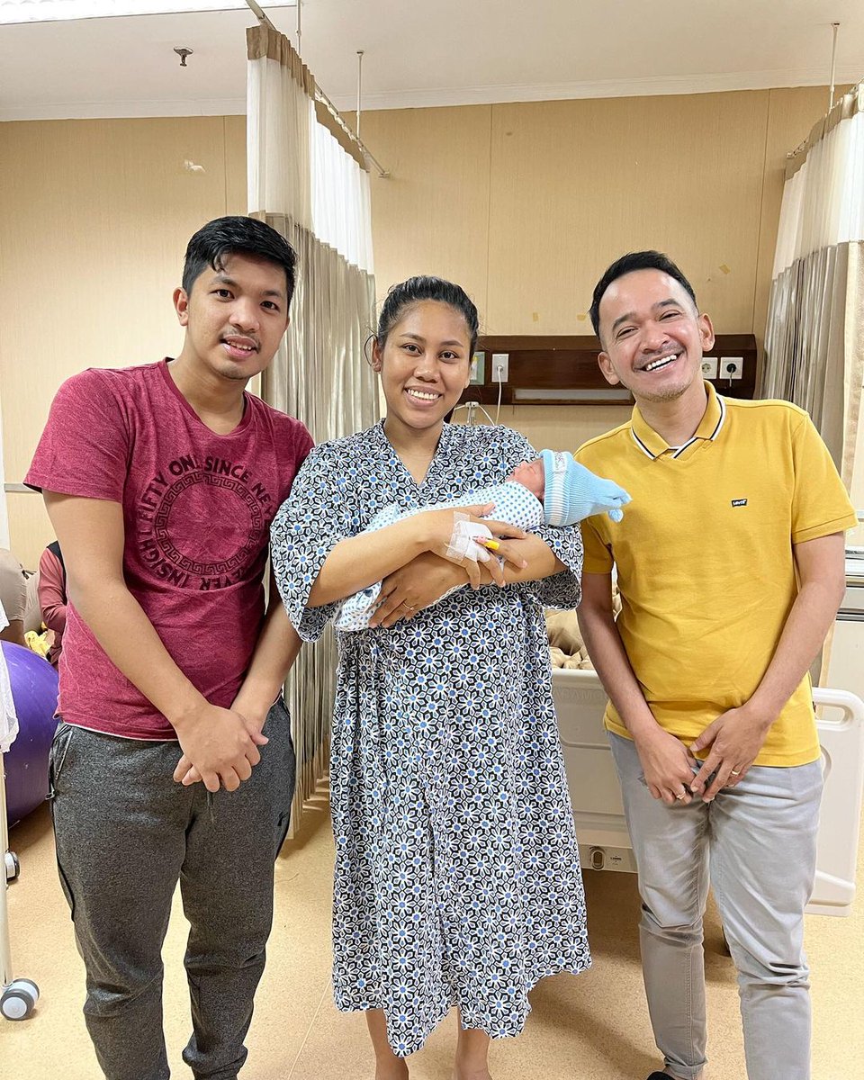 Terimakasih koko <a href="/ruben_onsu/">Ruben Onsu</a> sudah menyempatkan waktu untuk menjenguk kak <a href="/DA2_Evi/">EVI_MASAMBA_REAL</a> dan baby😊😊❣️

#EviMasamba #evigassingindonesia