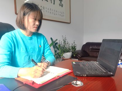 in_jilin's tweet photo. 特别策划 | 长风催云帆 白山松水间：奥运冠军宫金杰~党的二十大报告中提出，“促进群众体育和竞技体育全面发展，加快建设体育强国。”我将以党的二十大精神为指引，把我省青年体育后备力量夯实，以竞技体育带动群众体育发展，以群众体育促进竞技成绩提升为目标努力工作。 #吉林喜庆二十大 https://t.co/tOCfabIqBN