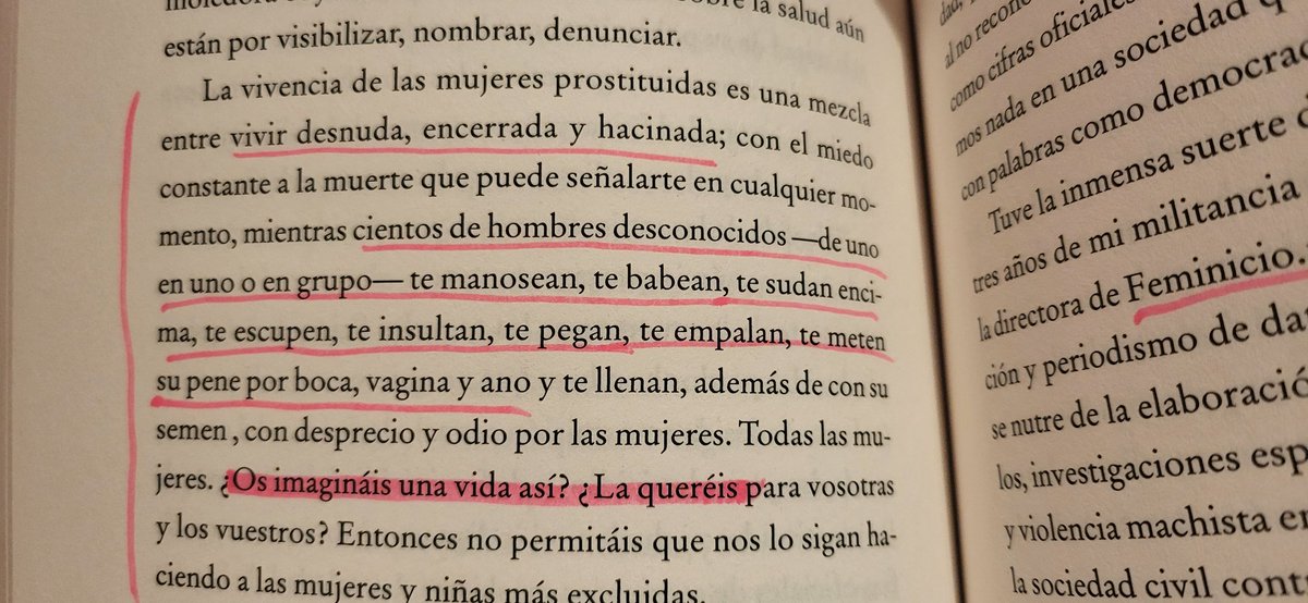 En "La revuelta de las putas", @amelia_tiganus cuenta la vida en el burdel: "Cientos de hombres desconocidos, de uno en uno o en grupo, te manosean, te babean, te escupen, te empalan..." 
Eso es lo que el lobby proxeneta no quiere que sepamos, por eso la persigue. #YoConAmelia
