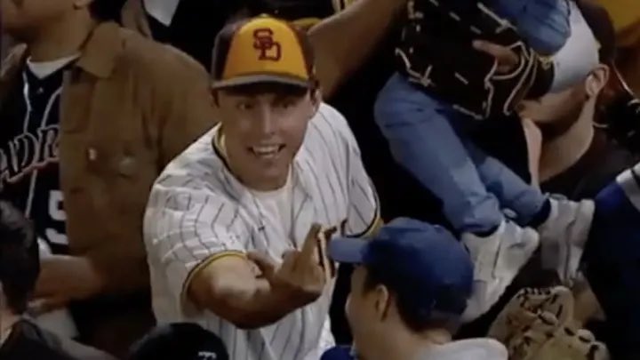 thejoshlong's tweet photo. Hope someone’s checking on this guy tonight https://t.co/yZv0vCklxz