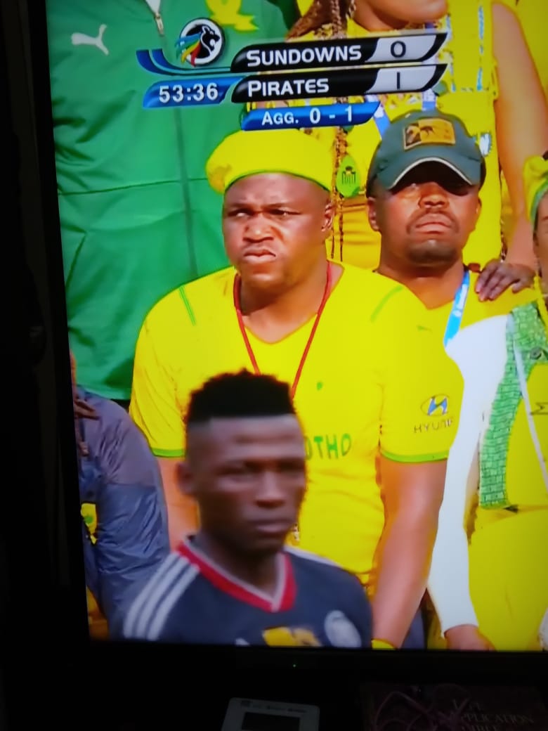 TshililoRadzuma's tweet photo. Football can kill me https://t.co/EeAJx8BMLK