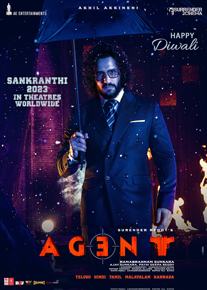 DirSurender's tweet photo. Get caught upon all the ACTION 😎

#Agent Arriving in theatres WorldWide this SANKRANTHI 2023 🔥 

#HappyDiwali 

ఏజెంట్・एजेंट・ஏஜென்ட்・ഏജന്റ്・ಏಜೆಂಟ್

@AkhilAkkineni8 @mammukka @sakshivaidya99 @hiphoptamizha @AnilSunkara1 @AKentsOfficial @S2C_Offl https://t.co/5AAHauLamM