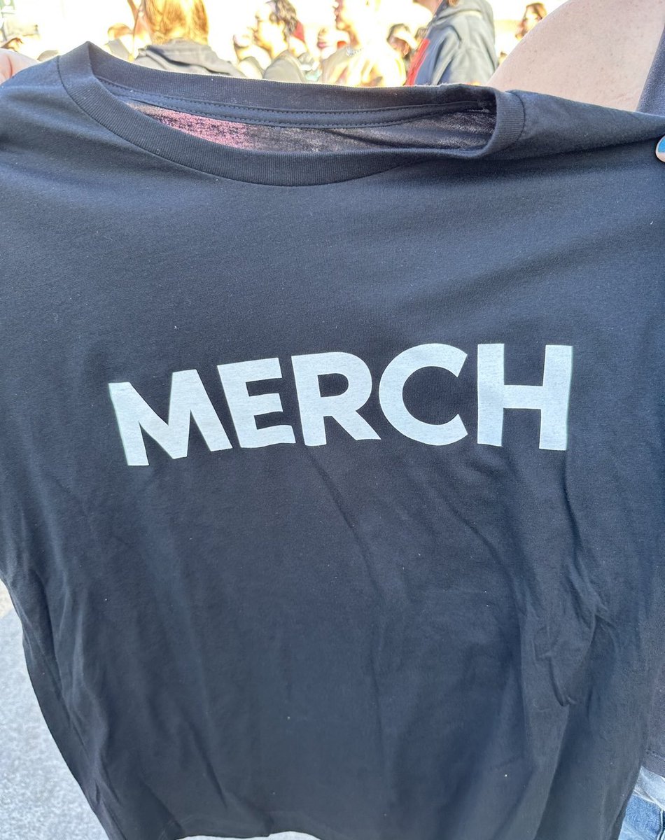 Dressing up as old people, doing a setlist of only hits, merch that just says merch, and acting senile addressing the crowd as though they are performing in Utah. Very committed to the bit of making fun of this nostalgia festival and selling out. Incredible #MCRWWWY2