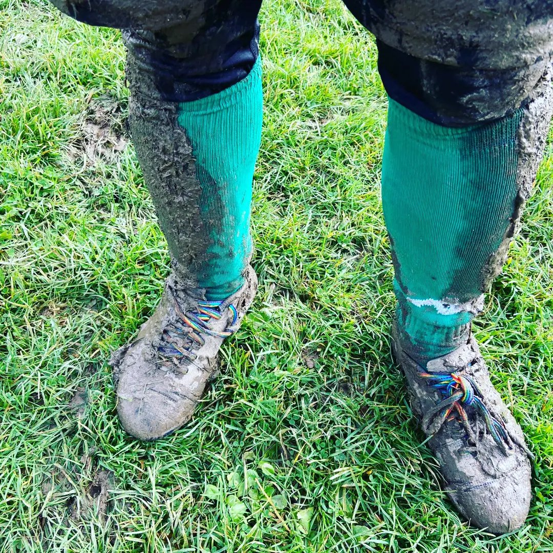 bhtfcjuniors's tweet photo. Rainbow Laces at the ready π
Before and after.......
#bhtfcj #grasrootsfootball #grassroots #RainbowLaces #lgtbq
@SussexCountyFA @Raj_Randhawa6 https://t.co/fOz2kN9xdI