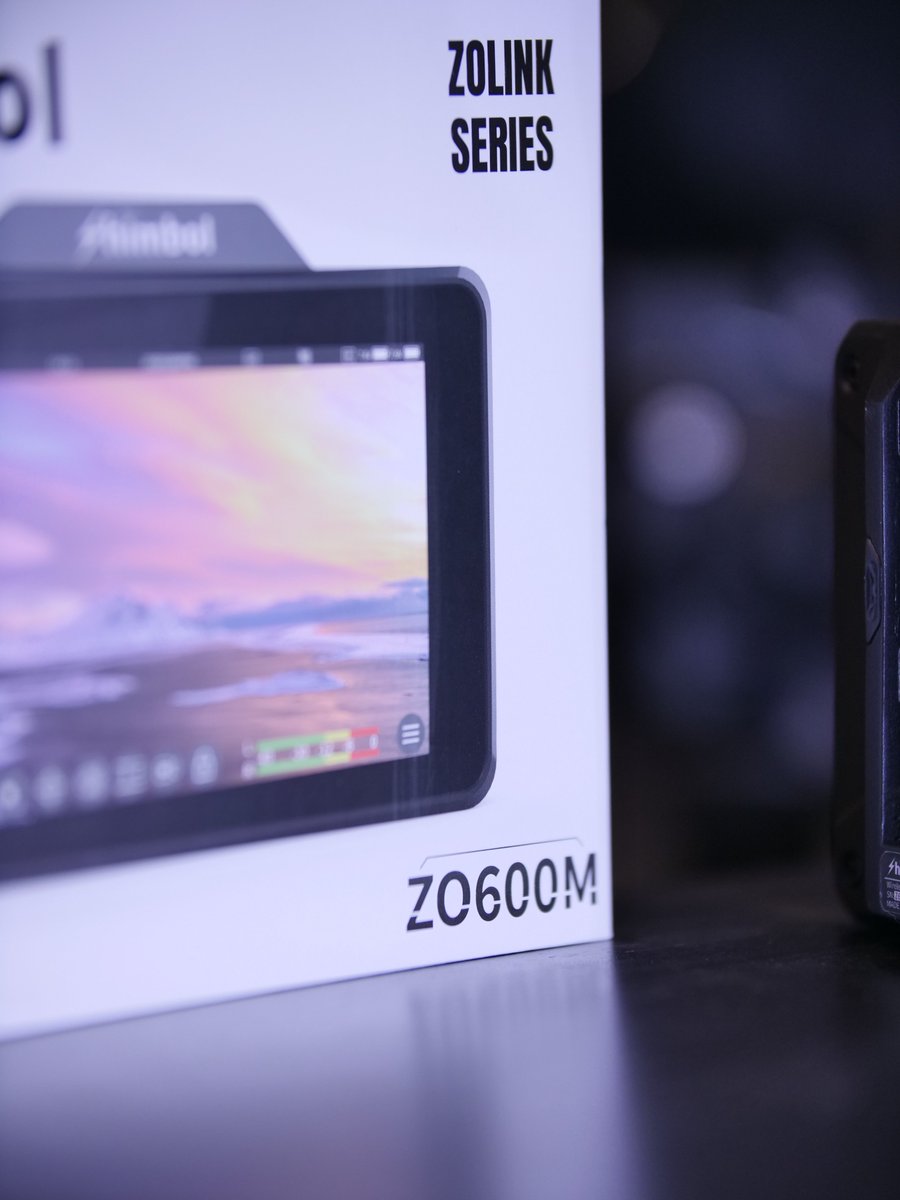 Shimbol_tech's tweet photo. 🎃This Halloween,get ZO600M accompanied.🍁
#Halloween #Halloween2022 #shimbolzo #ZO600M #filmmakers #videomonitor #filmmaking #cameragears #camerarig #director #videoproduction https://t.co/TxSRdlY4AQ