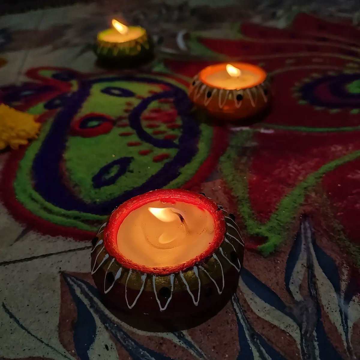 Selvakumar_Srs's tweet photo. Deepavali full of brightness of🪔🪔🪔🪔and memories of joyous moments. https://t.co/9QHPX70Cb2