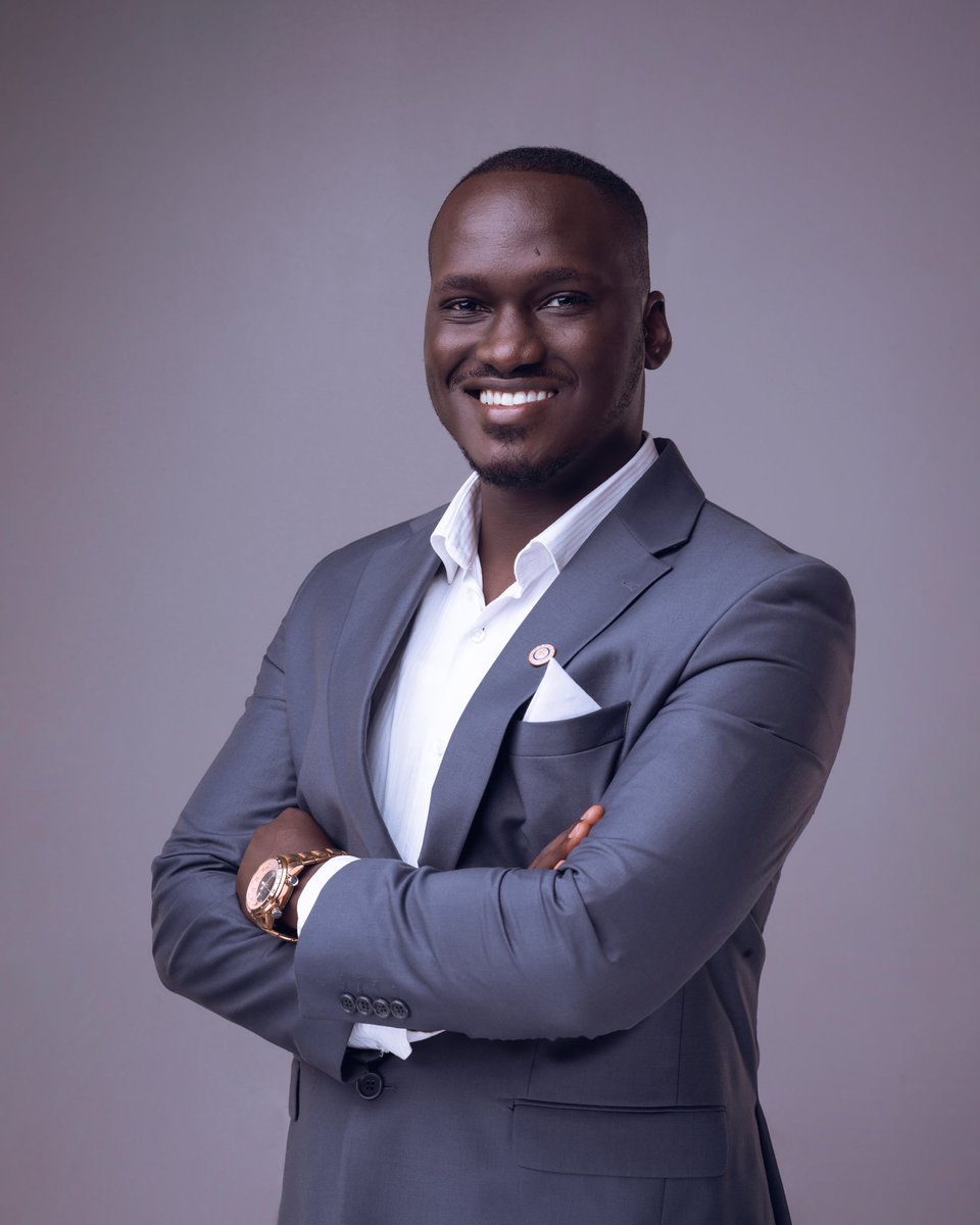 AgandyStudios's tweet photo. For his Agandy Studios experience, @pascalongom Co-founder and MD of  @phdmodelers , an architectural firm that makes physical models chose the corporate headshots package and we love the vibrant energy that came with him. 👏🏽

Thank you for choosing us. 🤗 https://t.co/QW4nulkN7E