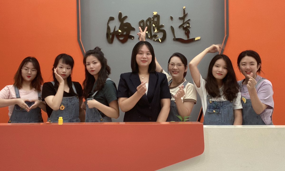 The live broadcast of our new product launch has started. If you see something you like, please send an inquiry or send a meeting to us.
#Newproductlaunchlivebroadcast  #cantonfair  #onlinecantonfair  
cantonfair.org.cn/zh-CN/shops/45…