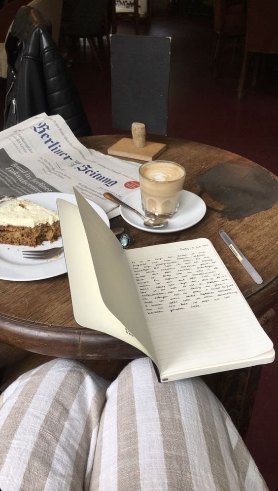 studying at the café