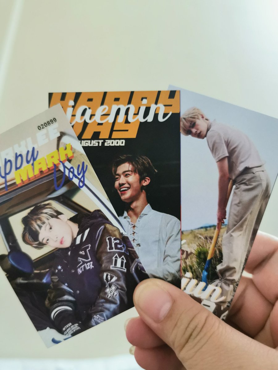 TFour_T4's tweet photo. — รับทำ 

⚡️สโลแกน 
⚡️โฟโต้การ์ด 
⚡️ที่คั่นหนังสือ
⚡️โปสการ์ด

— ออกแบบฟรี 🔥 #T4design

สอบถามรายละเอียด DM มาได้เล๊ยยย

#สโลแกน #แบนเนอร์ #โฟโต้การ์ด 
#ที่คั่นหนังสือ #โปสการ์ด #ออกแบบ https://t.co/7V6EeDuP6p