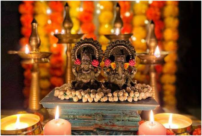 Light of Hope , Sight of Happiness . May all darkness pave way for Light and you Shine like a star. Om Ganeshaya Namaha , Om Mahalakshmi Namoh Namah 🌸 #HappyDeepavali