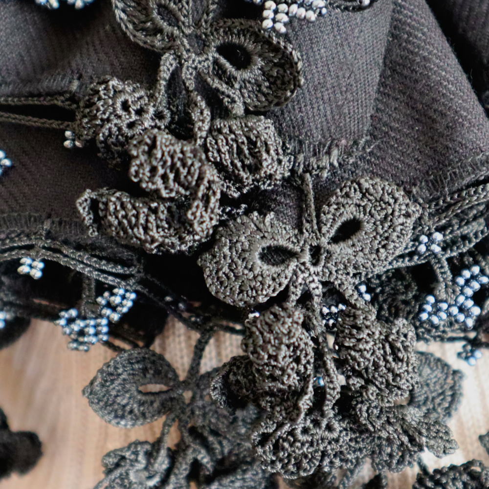 Ayturk001's tweet photo. Pashmina shawl with plenty flowers!!
Black is always beautiful ... :)
Turkish OYA Lace Pashmina stole /shawl BLACK- Shawl https://t.co/8RejVFQhic via @Etsy #etsyshop #handmae #oya #crochet #back #winter #shawl #christmas #gift https://t.co/WxT1Yl2teA