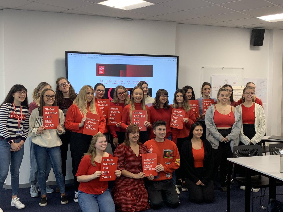 HEL71_'s tweet photo. Wishing the Swansea Uni primary PGCE students a wonderful start to their first teaching placement. We are sure you will do us proud. Mwynhewch!
@SCO_wen @russellgrigg @PGCEswanseauni @ProfTomCrick @DrRyanMurphy https://t.co/9DiTpO5sae