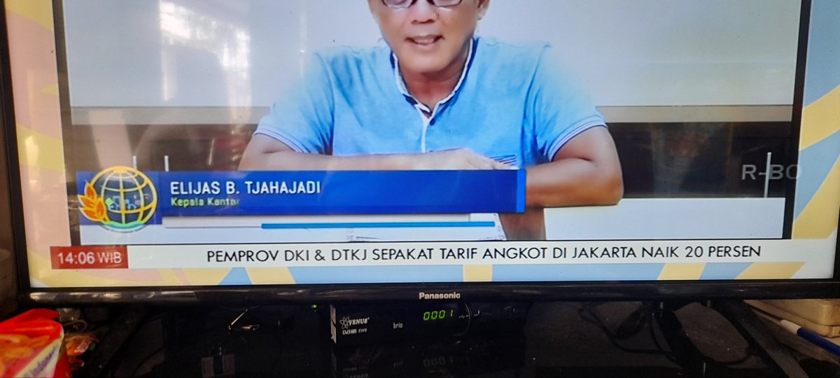 Langsung gerak cepat nyari duitnya.
Angkot naik 20%, di DKI.