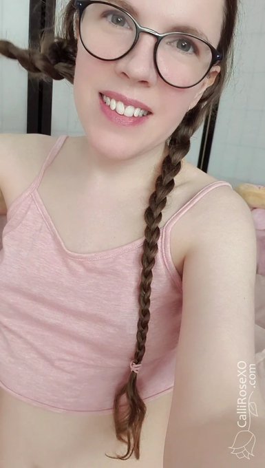 Where would you take me on our first date? 🙈 https://t.co/tPnrESn3Rq