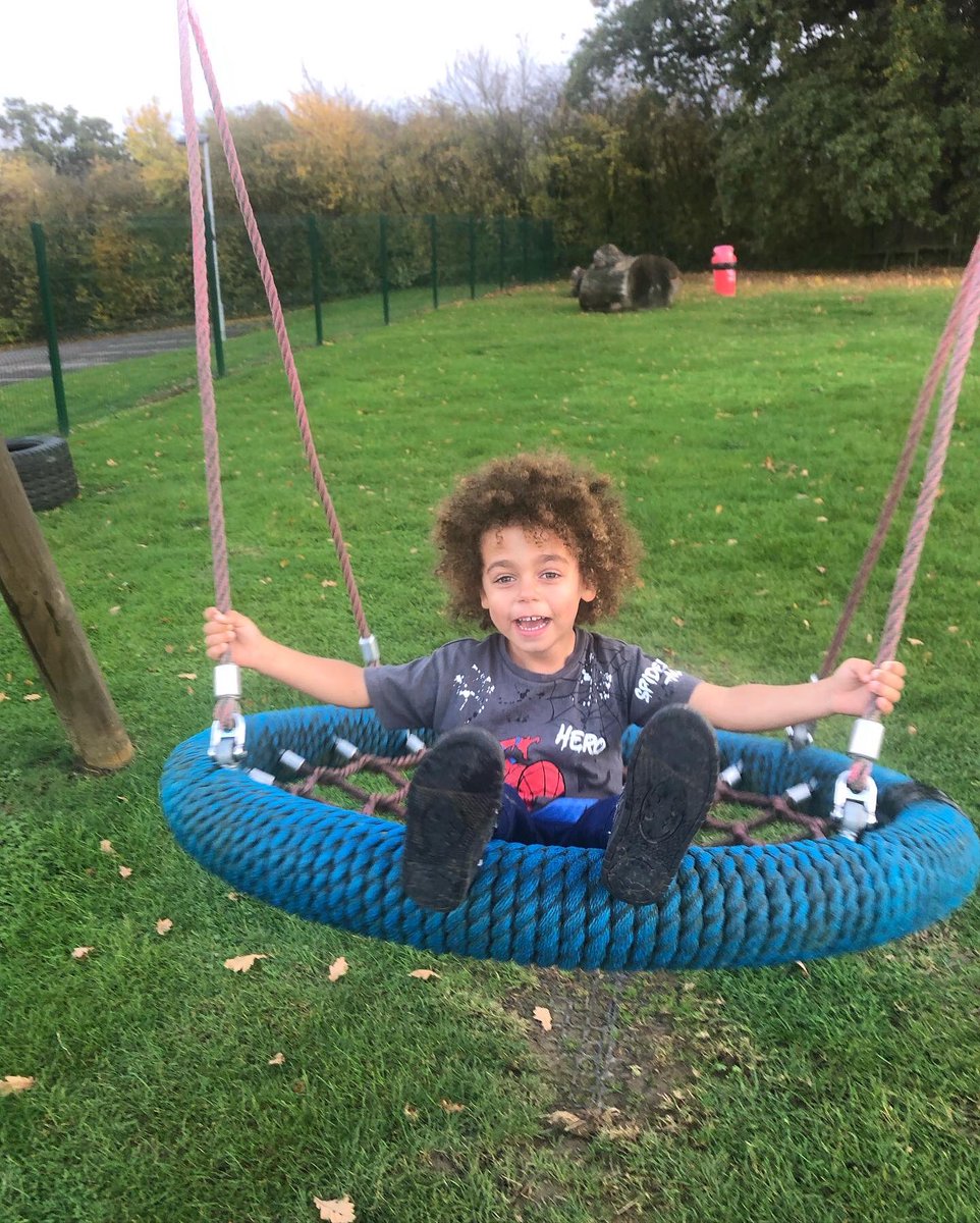 Happy 4th birthday to my absolute darling little boy who is no other than my world! Thank you for choosing me to be your mummy and making a better person each day. I love you unconditionally always and forever. Love you my little bambino 💚💜🧡💛💙