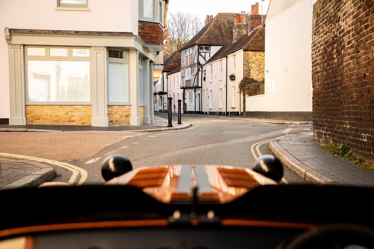 caterhamcars's tweet photo. Well, 2022 is flying by, and our final week of hire has certainly crept up on us 👀 We still have some last-minute availability, so head over to the website before it is too late 👉 https://t.co/D9MpI1o2v6

Photo credit - @Supercarcopilot.JE https://t.co/qJhzQmmlxE