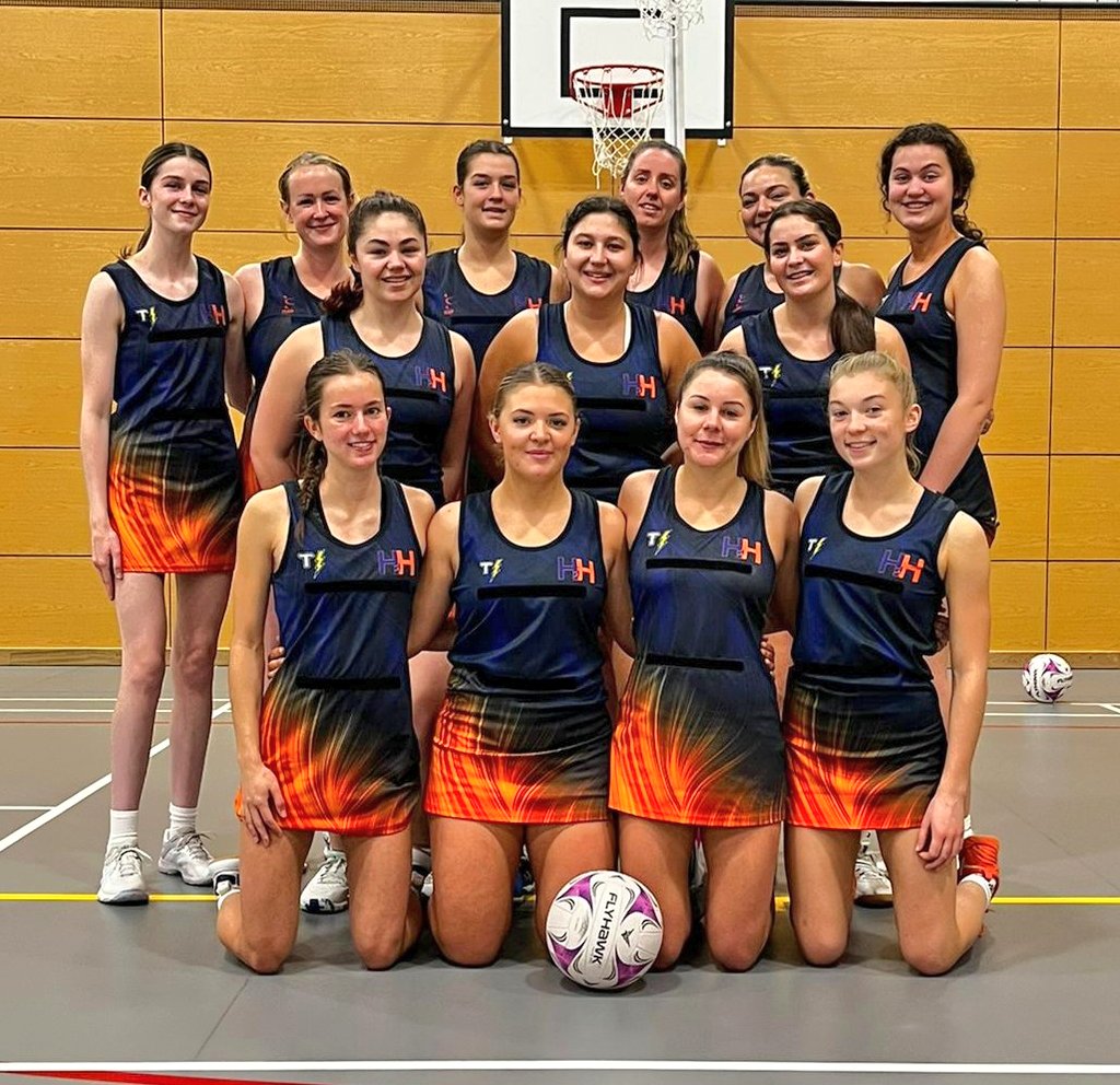 💙🧡 Super fight from the Oranges to WIN against Co-jags 57-56 in a thrilling performance! Well done to the whole squad for turning round the game in the last quarter! #winbyone #blueandorange💙🧡