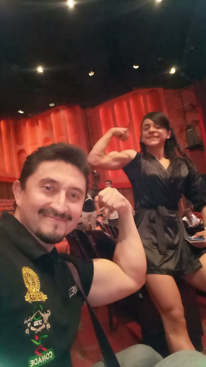 ReycharlyX's tweet photo. #fitcouple #reycharly https://t.co/Qdw1m4naVH