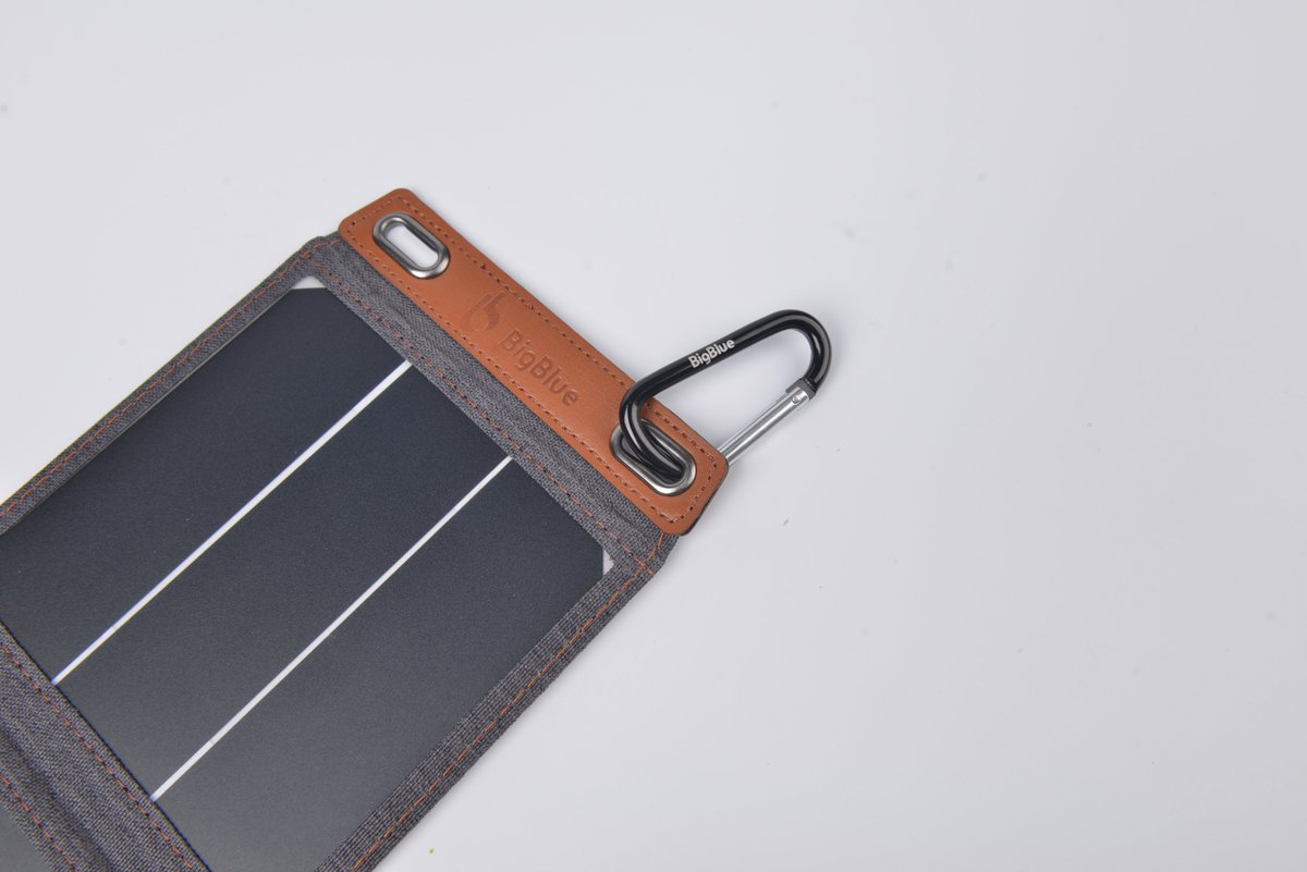 BigBlue 14W Solar Charger
👉: bigblue-tech.com/products/solar…

#BigBlue #solar #solarenergy #solarpanel #solarpanels #solarcharger #solarpower #solarpowa