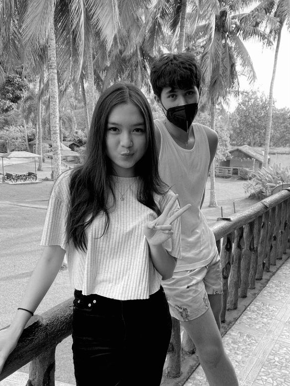 kctrendsettles's tweet photo. hkm lock-in ayudas 

KYCINE 4OUR UNIVERSE 
#PROJECTLAV4NNIVERSARY
#KyCineSH4REandGIVE https://t.co/2JwKr9bjSC