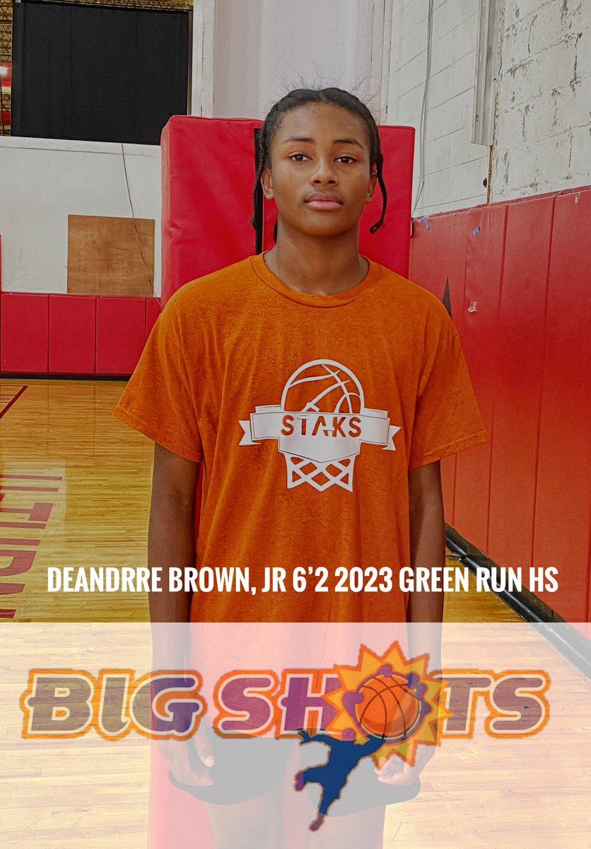 NorfolkKnights's tweet photo. Big Shots Spotlight! Green Run 6’2 2023 DeAndre Brown, Jr uses change of pace effectively and compliments his shot making ability from deep with creativity and touch to score in traffic and on the move. @BigShotsToday @BigShotsGlobal #StaksHoops https://t.co/OhqjUfEcCh