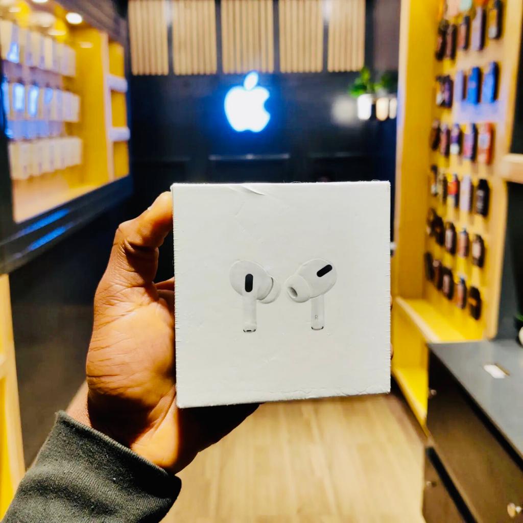 AIRPODS PRO AIRPODS PRO UNAPENDA MZIKI QUALITY??IF YES ninakusogezea airpods pro hizi kwa bei nafuu,Ushindwe wewe. Available👇🏾 🔸Price:120k 🔸Delivery offer:FREE (All over the country) 🔸Location:Mbeya-Mafiat karibu na benki ya FINCA 🔸Call & whatsapp:0712721342 @nimgotwings