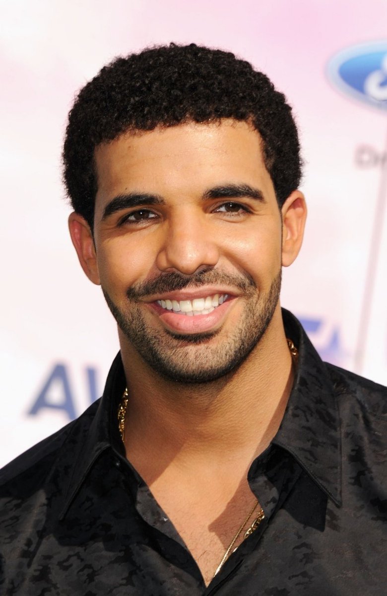 ArenaStudioUK's tweet photo. Drake Canadian actor and rapper (Hotline Bling), born in Toronto, Ontario🎂
https://t.co/CvCvbp8LSs
#ArenaRecordingStudio #recordingstudio #Crewe #Cheshire #drake #happybirthday https://t.co/xOx42Ex35w
