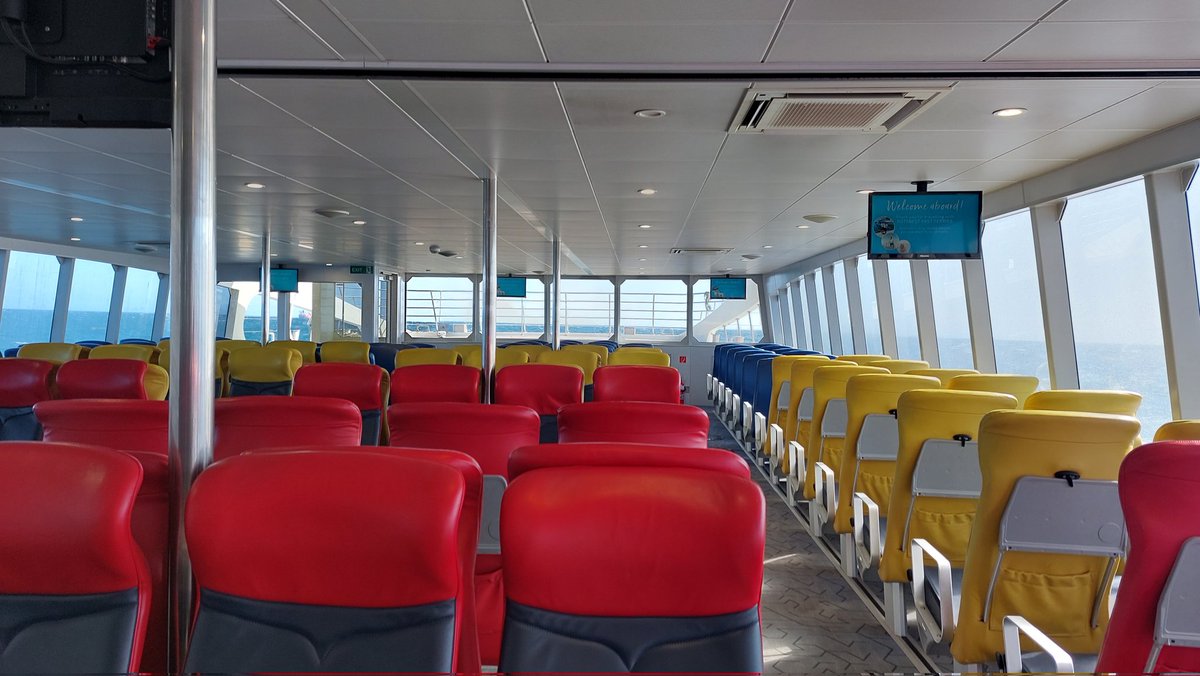 cb_smallwood's tweet photo. The perks of commuting to #Rottnest in the opposite direction to everyone else - you get your own private boat and an office with a view 🌊🐳🐳🛥

#Wadjemup #islandlife #Rottnestfastferries https://t.co/HttAbcvlZw