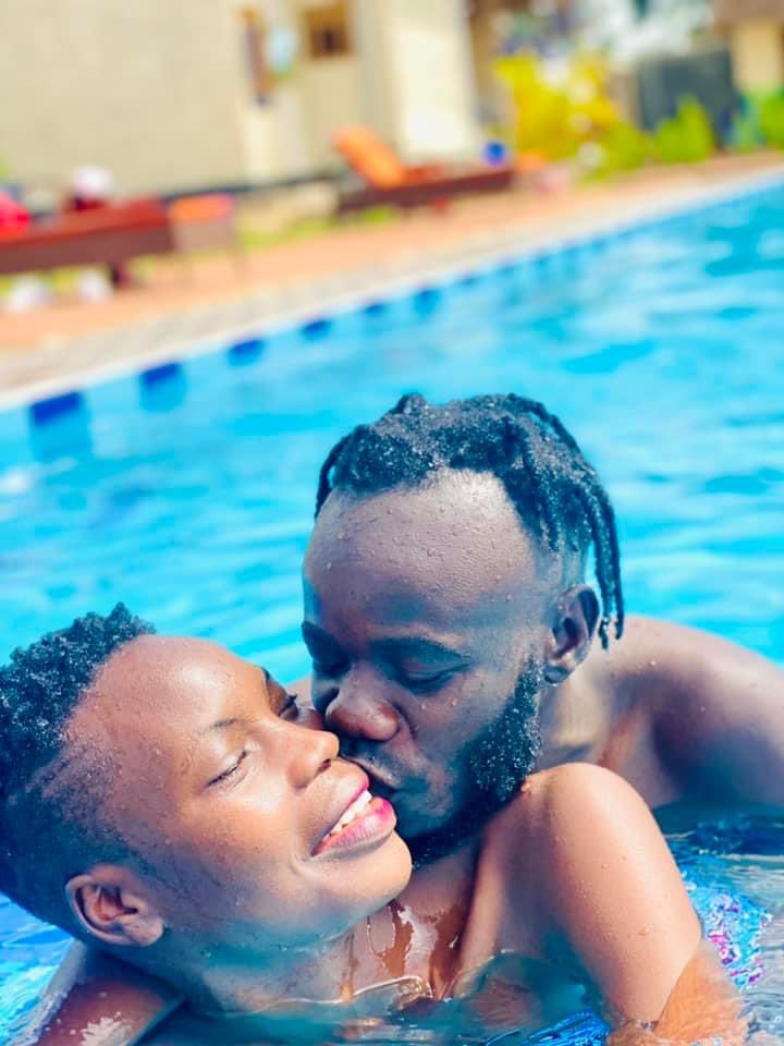 Spraggapromo's tweet photo. Do EveryThing in Life But Never Miss A Stage Of Swimming With Bae At BAPA HOTEL Swimming Pool. 💦  

Cc: #KOPEFestival 31st December Free Swimming 🏊‍♀️. https://t.co/CUmsyIISTI