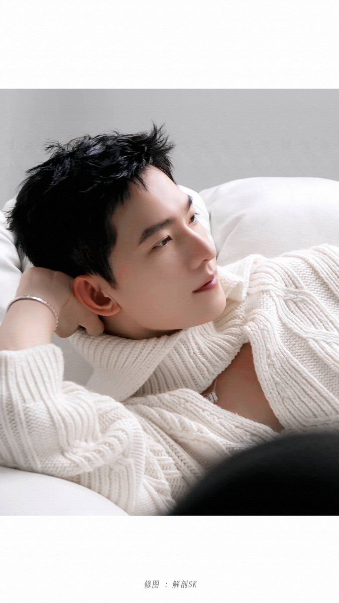 HappyTinking's tweet photo. More... 
Harper's Bazaar Nov 2022 
#YangYang杨洋
#YangYang https://t.co/Ov2ES2HwMW