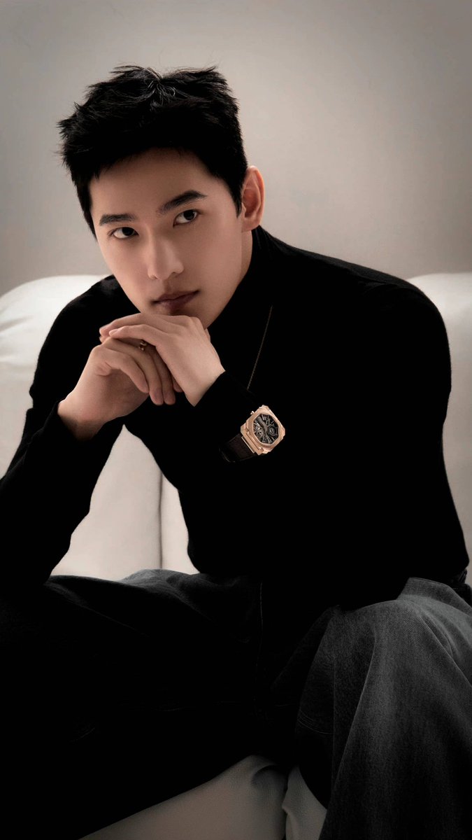 HappyTinking's tweet photo. More... 
Harper's Bazaar Nov 2022 
#YangYang杨洋
#YangYang https://t.co/Ov2ES2HwMW