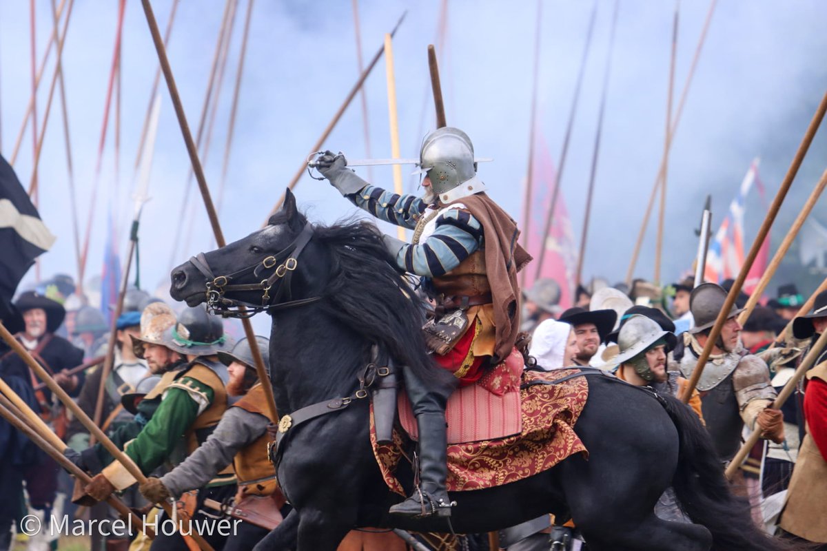 SlagomGrolle's tweet photo. De Slag om Grolle was een doorslaand succes! Niet eerder werd het driedaagse evenement op 21-23 Okt door zoveel mensen bezocht. In totaal kwamen 40.000 bezoekers naar de Achterhoekse vestingstad Groenlo. Tot 2024!
https://t.co/JuLwj0IcUJ
@OmroepGLD @NOScommunicatie @RTLnieuws https://t.co/mZJcfkGHSt