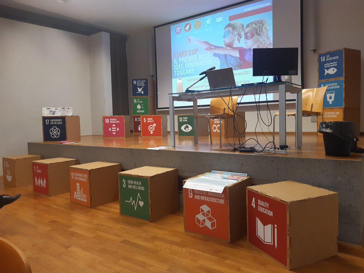 MoniaGentile's tweet photo. Al via la finalissima della @Startcuptoscana   @unisiena con la collaborazione di tutte le università toscane ed il supporto della @regionetoscana https://t.co/rKkyQpfCBy